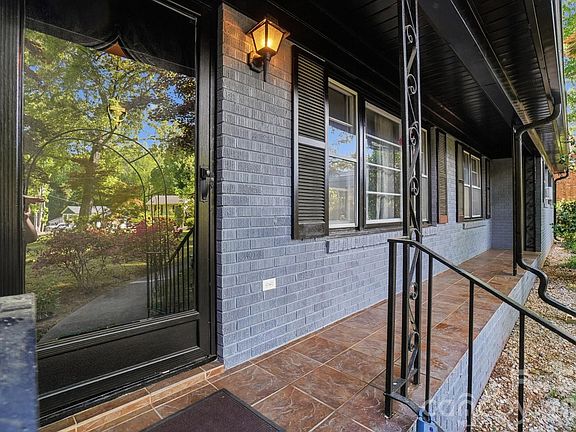 4th image of 4701 Easthaven Dr