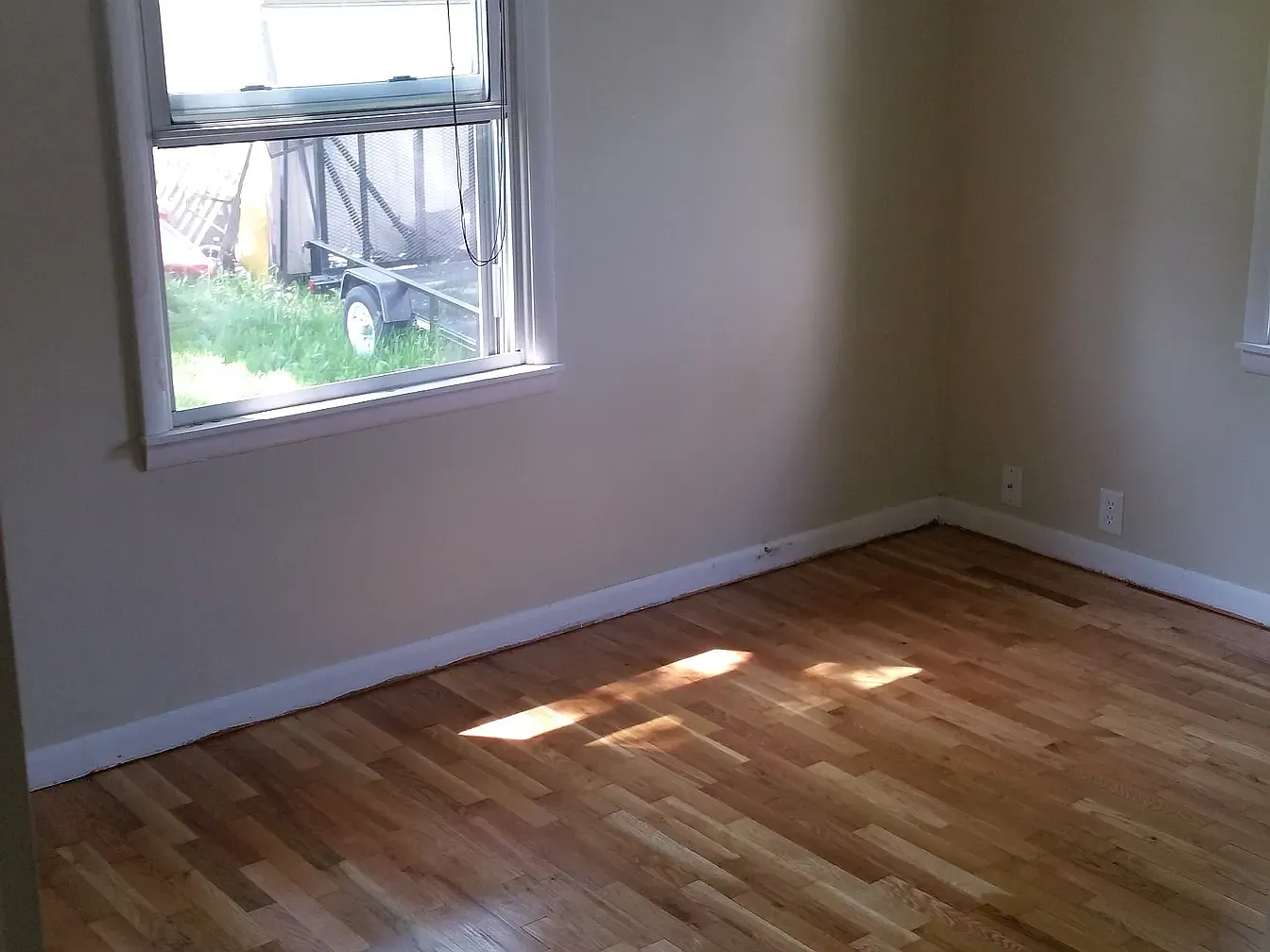 259 Adolph Ave NE photo 1