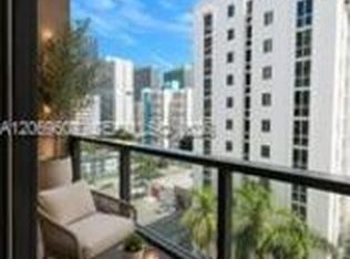 229 9th, Miami, FL 33130