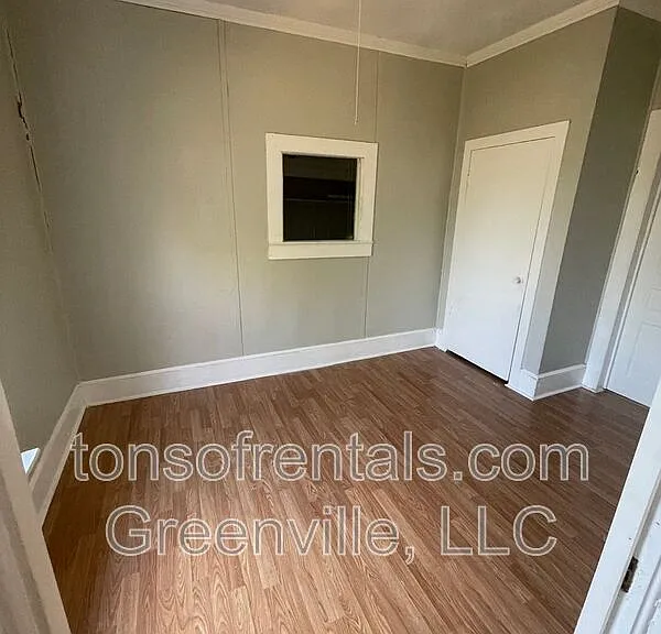 1222 N Limestone St — Photo 7