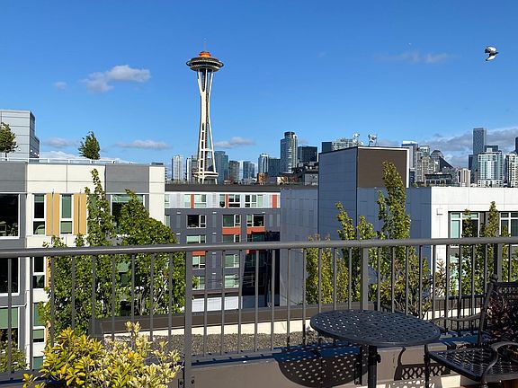 2nd image of 323 Queen Anne Ave N APT 400