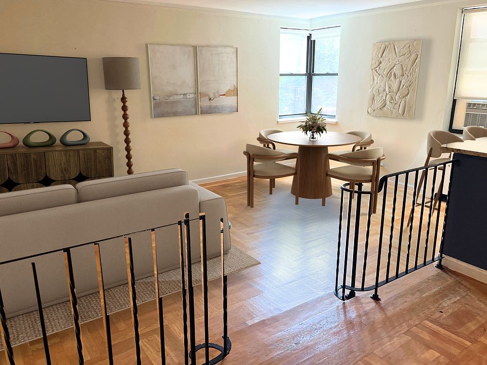 1st image of 10 Downing St APT 3y