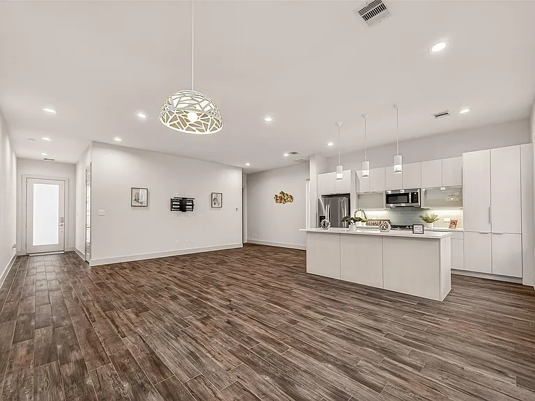 4418 Bora Bora Ln — Photo 6