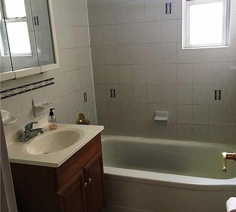 5th image of 8119 268th St #1