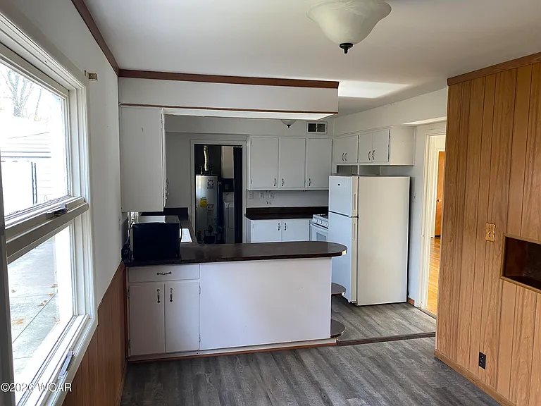 2044 Arcadia Ave — Photo 7