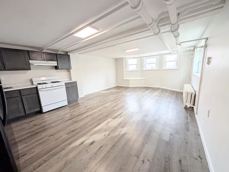 4801 Ventnor Ave #BASEMENT — Photo 2