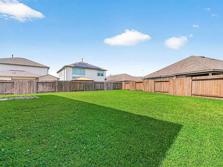 6803 Alamitos Ct — Photo 48