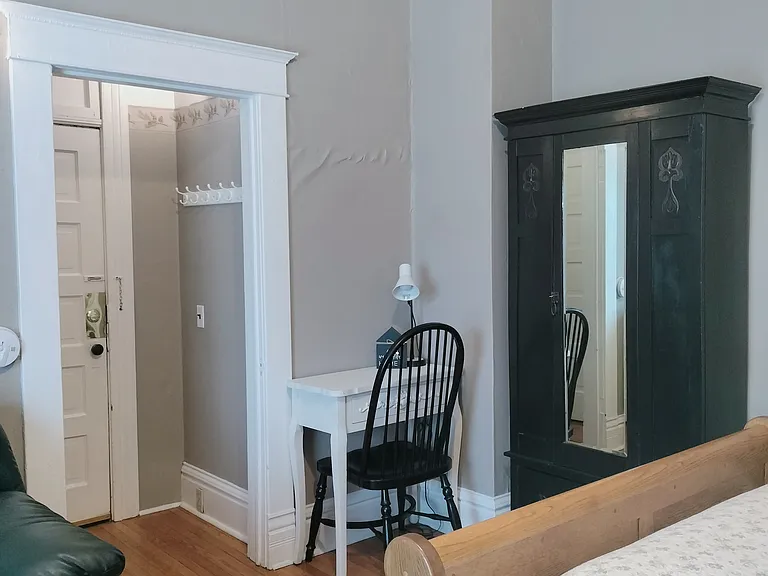 731 Kimbark St #2 — Photo 4