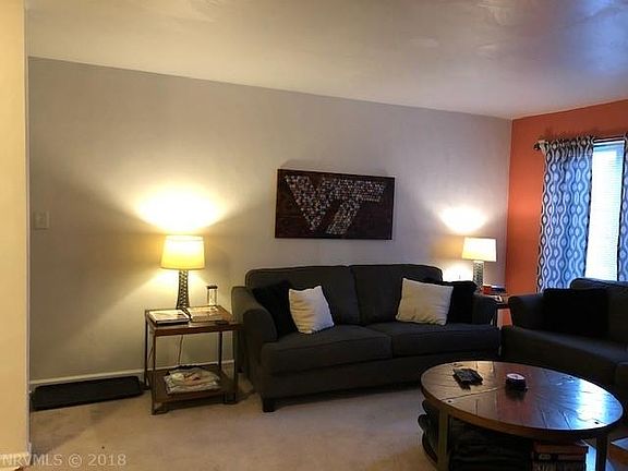 3rd image of 1730 Liberty Ln APT 17