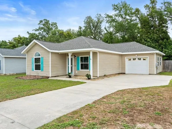 242 Abby Dr, Wewahitchka, FL 32465