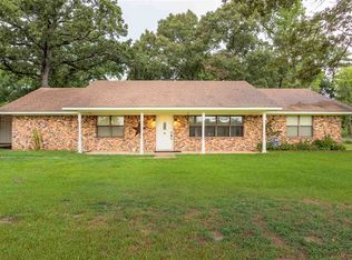 155 Guinn St, Gladewater, TX 75647