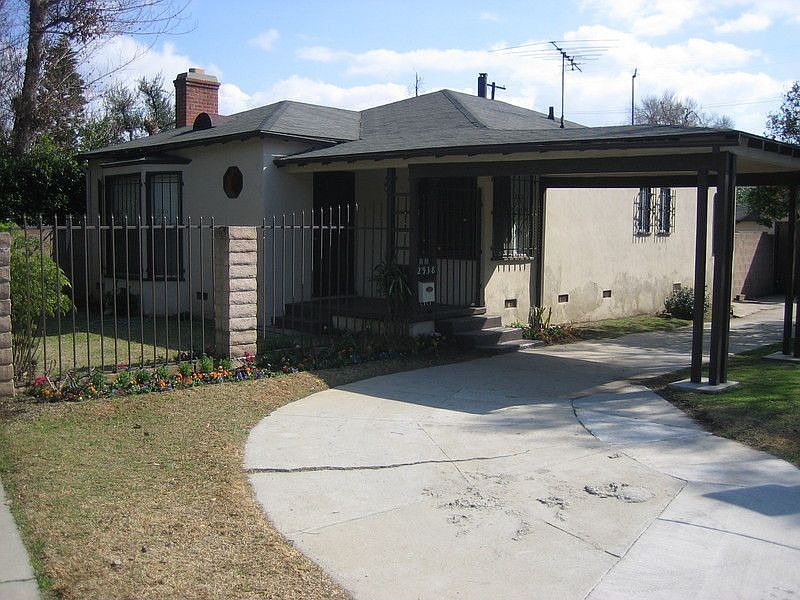 1st image of 2938 Kansas Ave