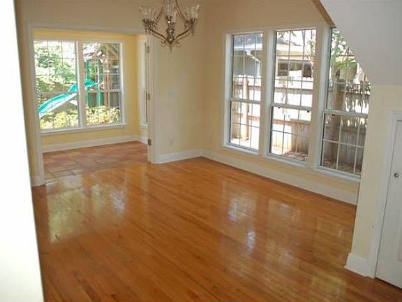 4th image of 2902 W San Miguel St