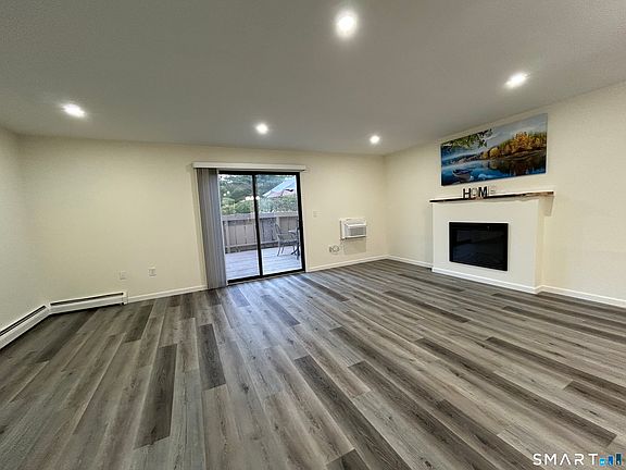 5th image of 38 Sutton Place #38