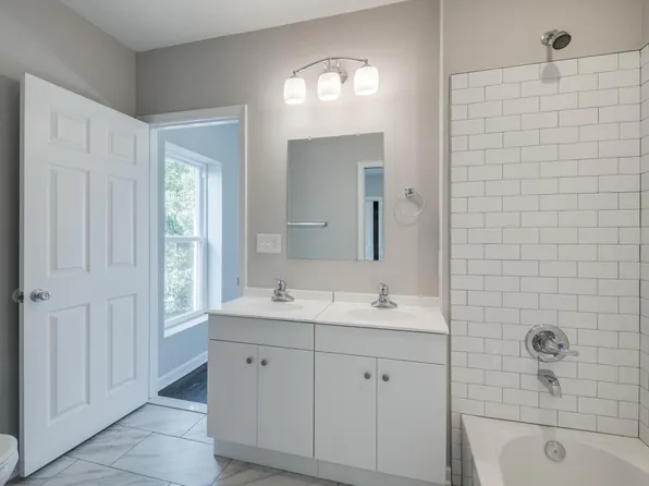 2934 Saint Paul St #3, Baltimore, MD 21218