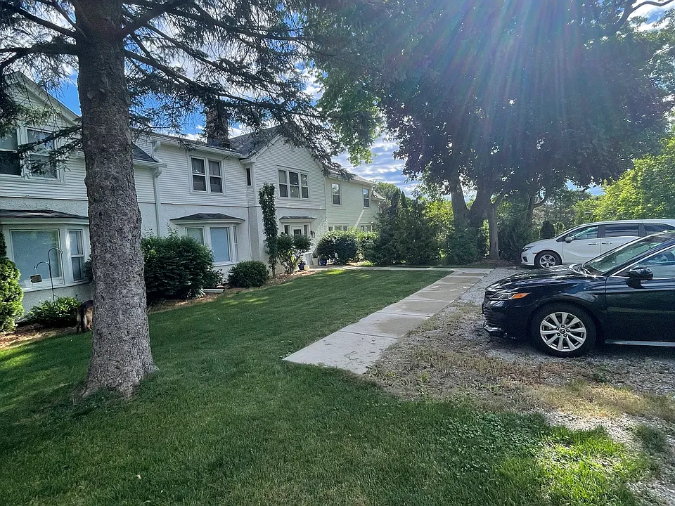 2626 Newman Rd