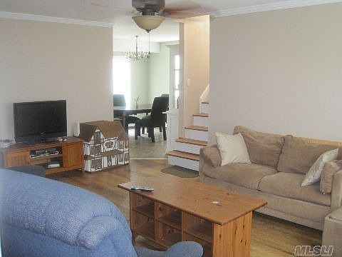 3rd image of 3951 Beechwood Pl
