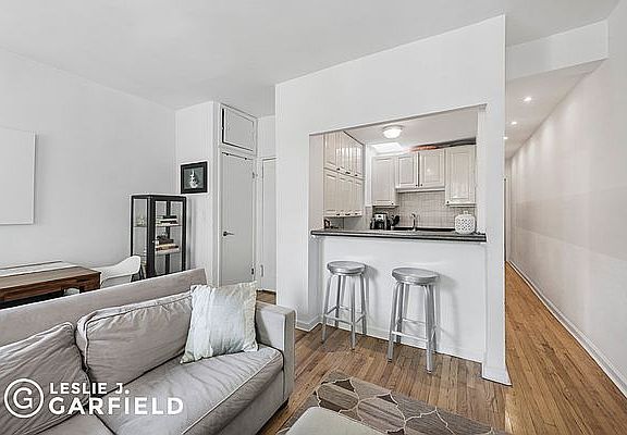 4th image of 149 W 87th St APT 4