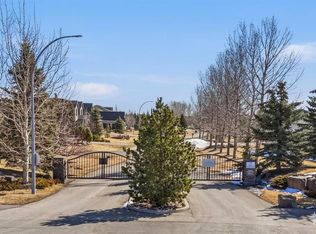 24 S Mackenas Way, Rocky View County, AB T3Z3C9