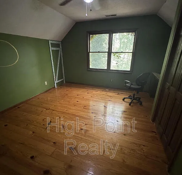 6201 Robin Ln NW — Photo 25