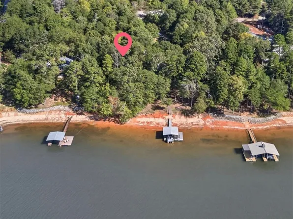 257 Riverlake Rd, Fair Play, SC 29643