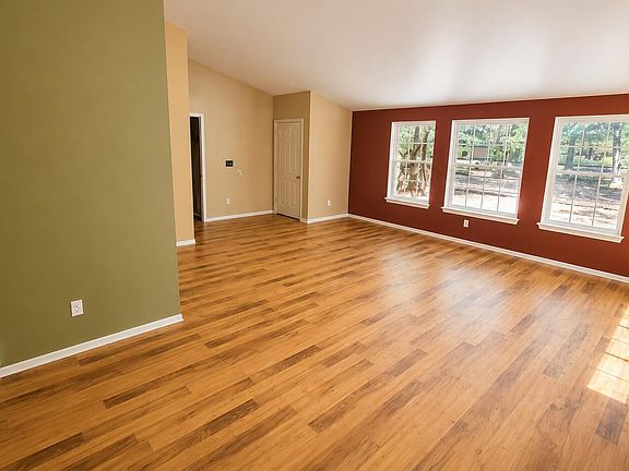 2nd image of 1110 Naue Way