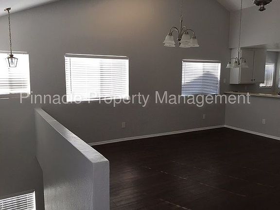 2nd image of 206 N Centre St