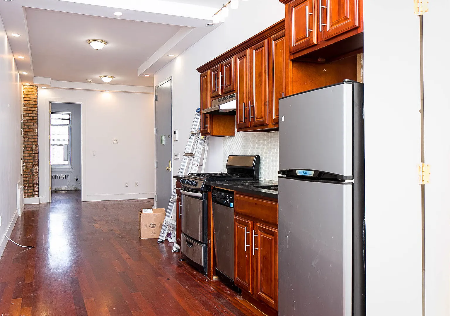 149 Wilson Avenue — Photo 3