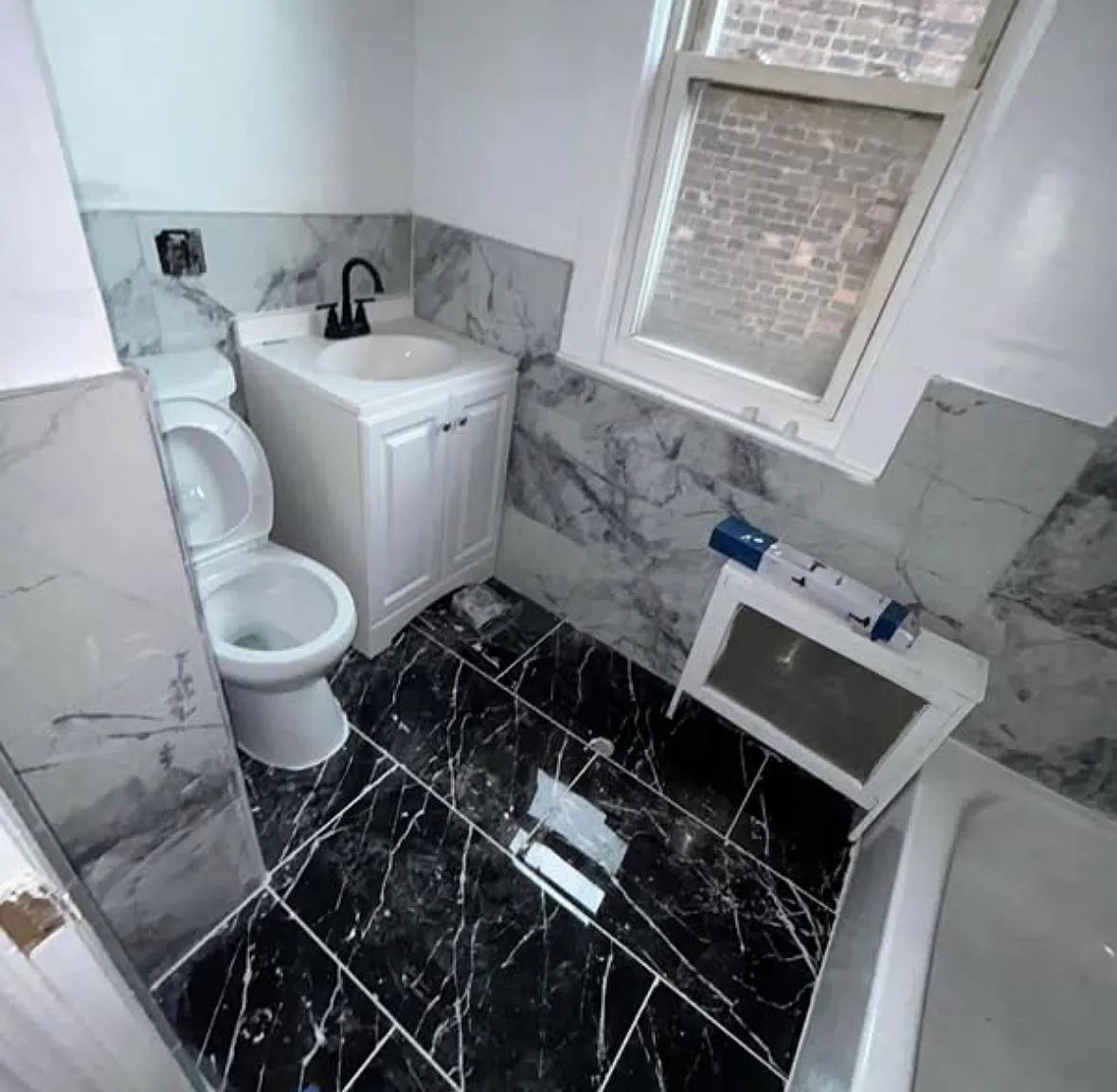 3 bed, $2,200 — Photo 2