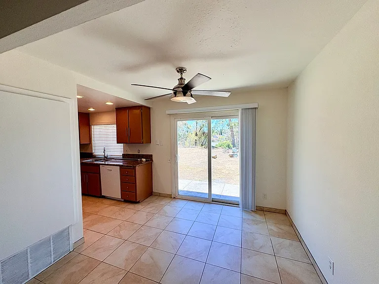183 Lechuza Ln — Photo 5