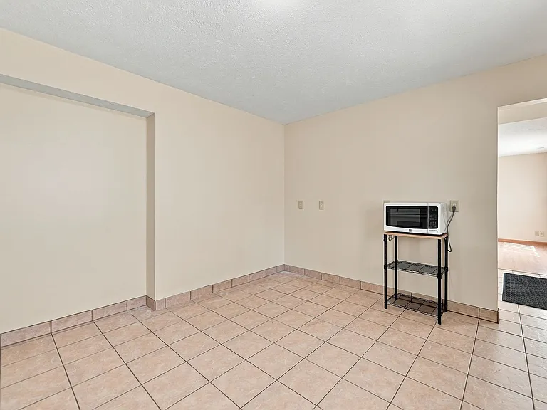 2264 Y St #1 — Photo 18