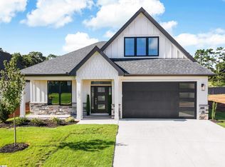 408 Coltop Ct, Simpsonville, SC 29681