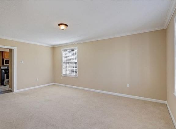 5th image of 7347 Read Blvd