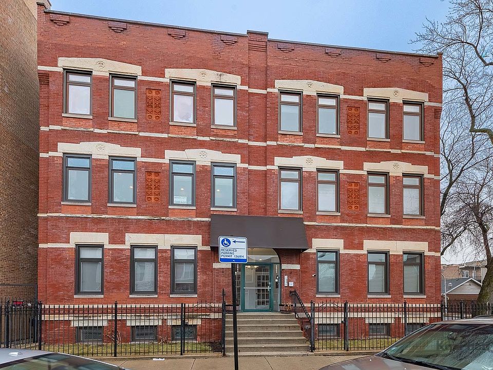 1st image of 2843 S Wells St APT 1E