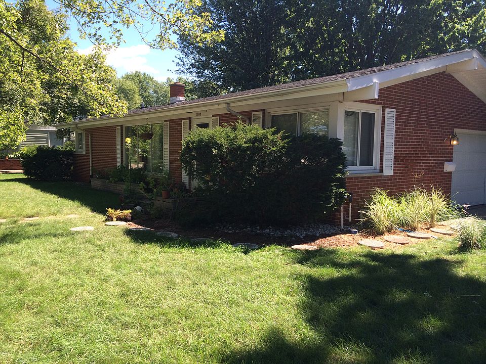 1st image of 1000 Marion Ave