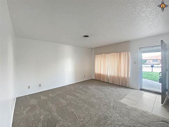 3rd image of 220 W Saint Anne Pl