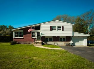 8 Fisco Dr, East Haven, CT 06513