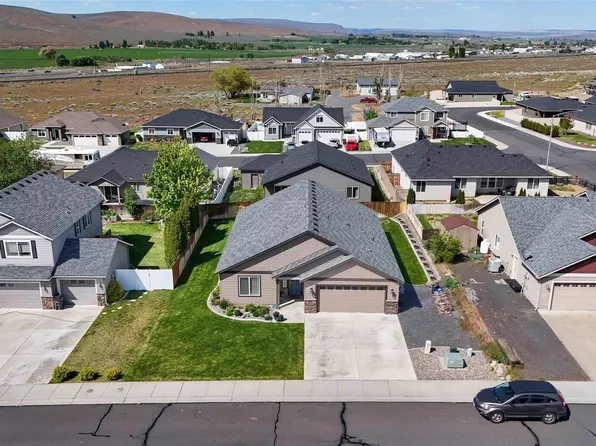811 7th Avenue NE, Ephrata, WA 98823