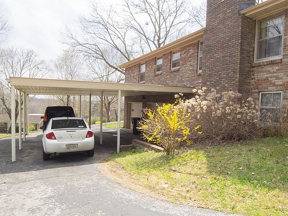 3rd image of 911 Beacon Dr