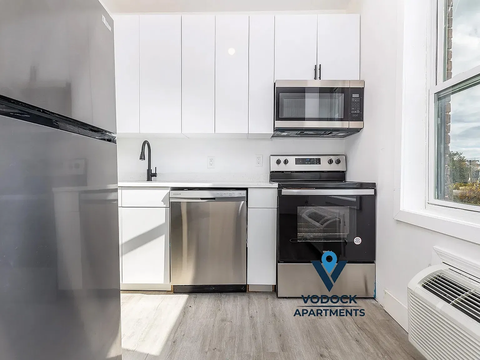 Studio, 500 sqft, $1,245 — Photo 2