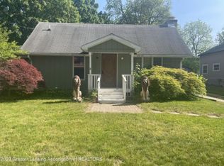 409 W Plain St, Eaton Rapids, MI 48827