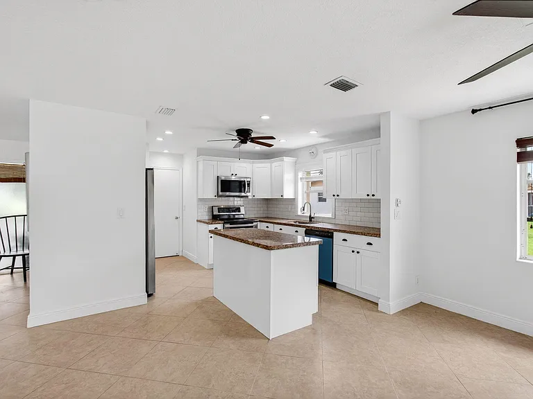 6038 Lasalle Rd — Photo 18
