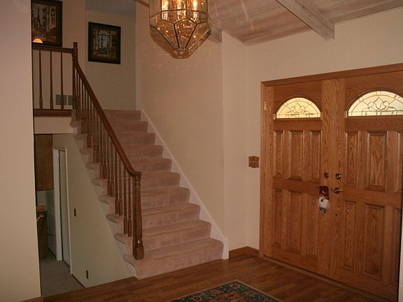 2nd image of 1202 Sargent Dr