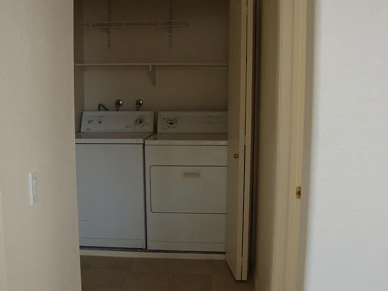 404 Sanibelle Cir #22 — Photo 11