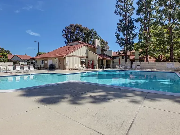 18351 Gum Tree Ln — Photo 28