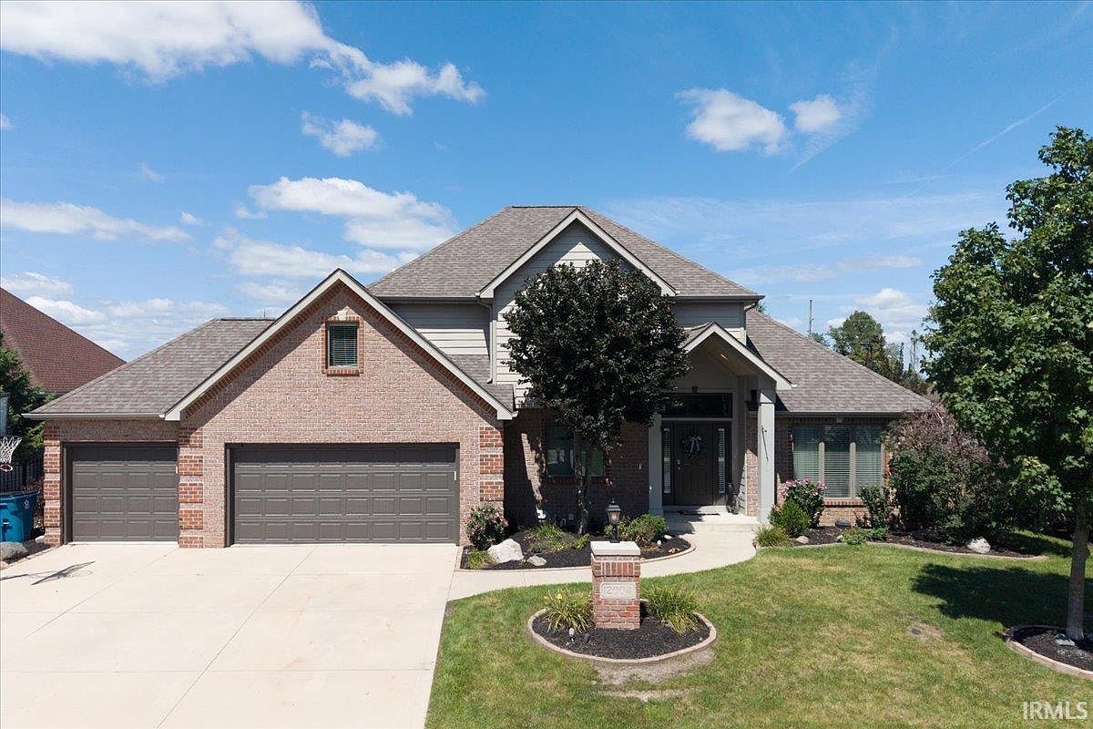 12004 Fairway Winds Ct — Chestnut Hills Golf Club