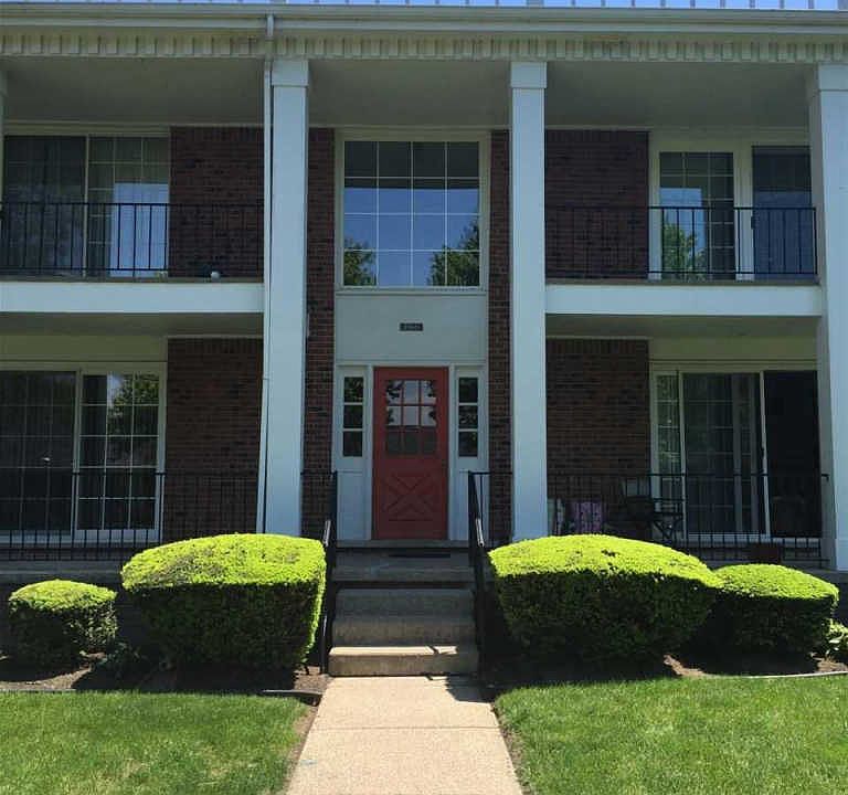 1st image of 29601 Jefferson Ave