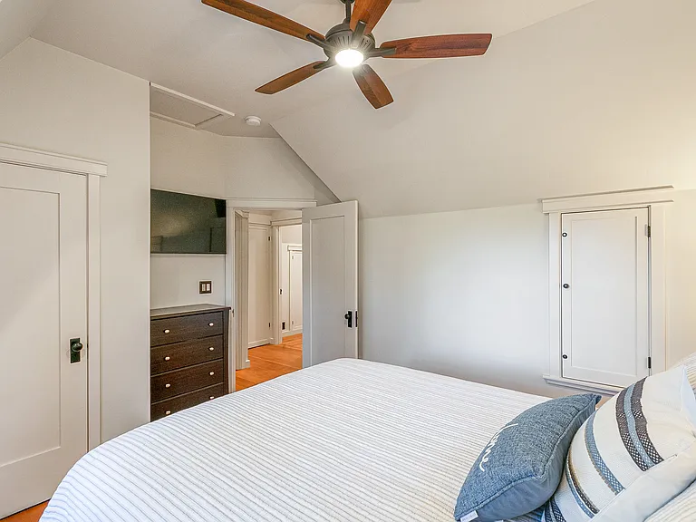 28101 Lakes Edge Rd — Photo 5