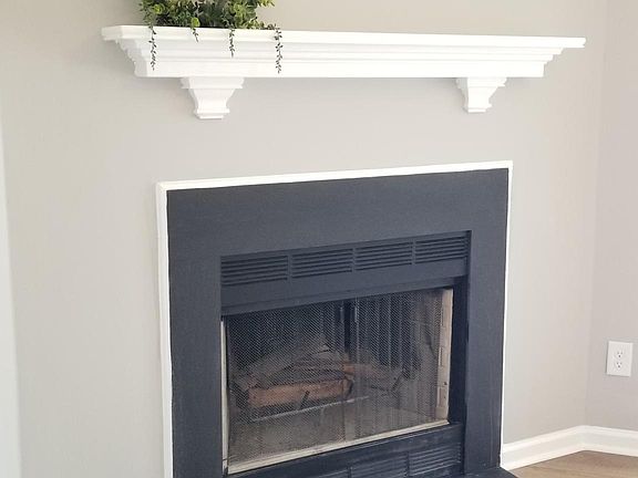 4th image of 7125 W Friendly Ave APT E