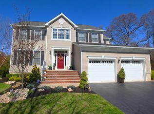 36 Majestic Ave, Lincroft, NJ